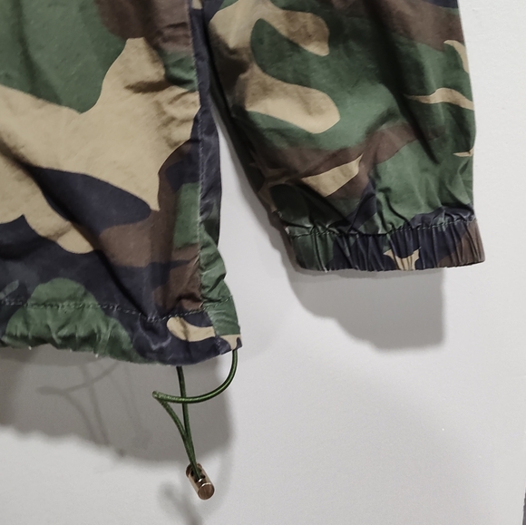 Forever 21 Women's Green Camo Utility Hooded Jacket, Full Zip, Pockets, Size 1X - Picture 2 of 9